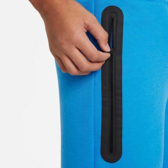 NIKE Boys' Nike Tech Fleece Shorts - Picture 4 of 12